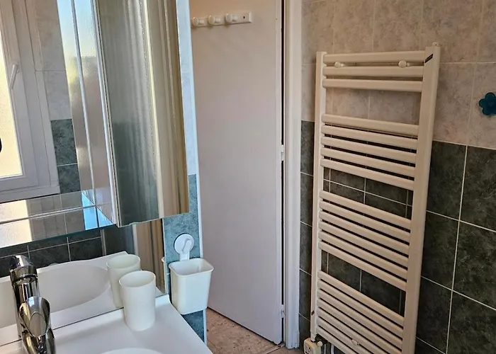 Sur Face à La Apartamento *